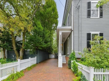 14 Ash Street, Cambridge, Massachusetts, 4 Bedrooms Bedrooms, 9 Rooms Rooms,3.5 BathroomsBathrooms,Residential Lease,For Rent,Ash Street,73496393 14 Ash Street, Cambridge, Massachusetts, 4 Bedrooms Bedrooms, 9 Rooms Rooms,3.5 BathroomsBathrooms,Residential Lease,For Rent,Ash Street,73496393