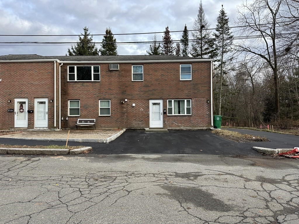 38A Saco St, Newton, Massachusetts, 1 Bedroom Bedrooms, 3 Rooms Rooms,1 BathroomBathrooms,Residential Lease,For Rent,Saco St,73496397