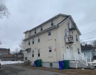 34 Quniton Ave, Attleboro, Massachusetts, 3 Bedrooms Bedrooms, 4 Rooms Rooms,1 BathroomBathrooms,Residential Lease,For Rent,Quniton Ave,73484025