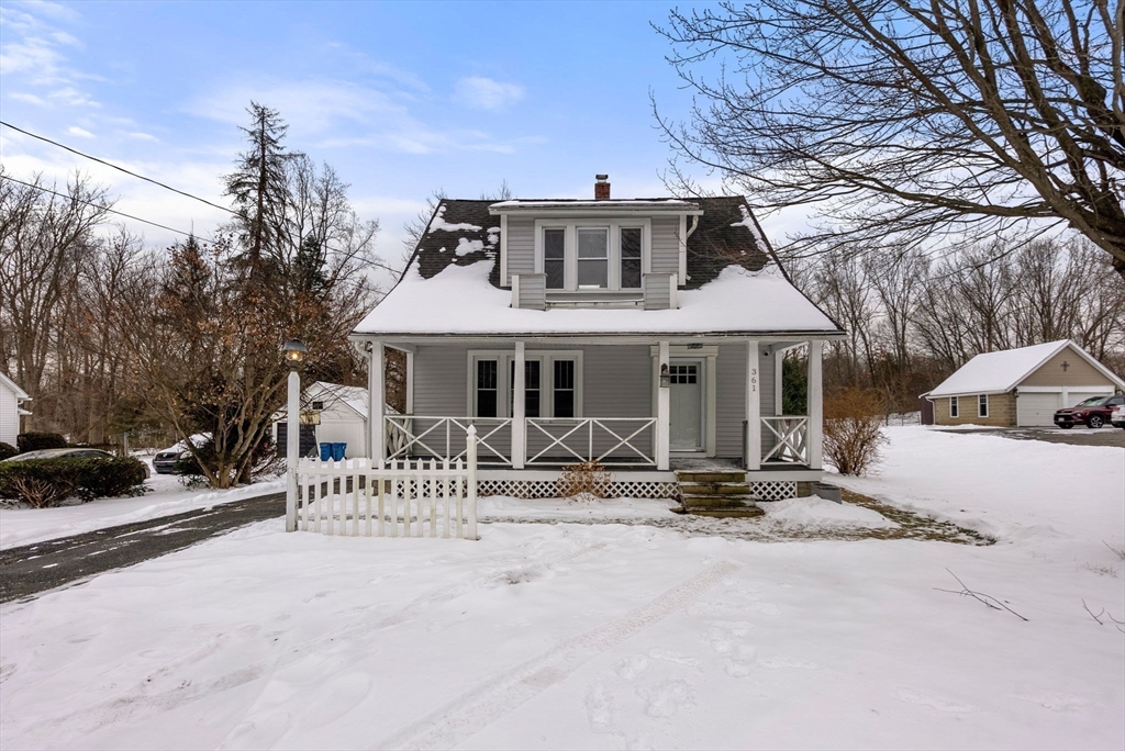 361 Prospect Ave, West Springfield, Massachusetts, 3 Bedrooms Bedrooms, 6 Rooms Rooms,1 BathroomBathrooms,Residential,For Sale,Prospect Ave,73465828