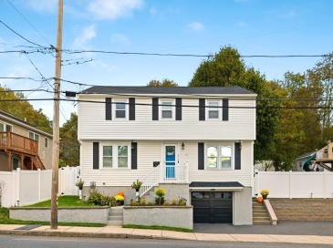 176 Marlborough Rd, Salem, Massachusetts, 5 Bedrooms Bedrooms, 9 Rooms Rooms,2 BathroomsBathrooms,Residential,For Sale,Marlborough Rd,73446249 176 Marlborough Rd, Salem, Massachusetts, 5 Bedrooms Bedrooms, 9 Rooms Rooms,2 BathroomsBathrooms,Residential,For Sale,Marlborough Rd,73446249