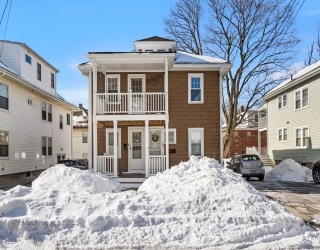 8-10 Russell Road, Winchester, Massachusetts, 4 Bedrooms Bedrooms, 10 Rooms Rooms,2 BathroomsBathrooms,Residential Income,For Sale,Russell Road,73475004