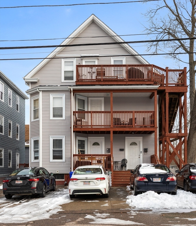 21 4th St, Attleboro, Massachusetts, 6 Bedrooms Bedrooms, 15 Rooms Rooms,3 BathroomsBathrooms,Residential Income,For Sale,4th St,73479612