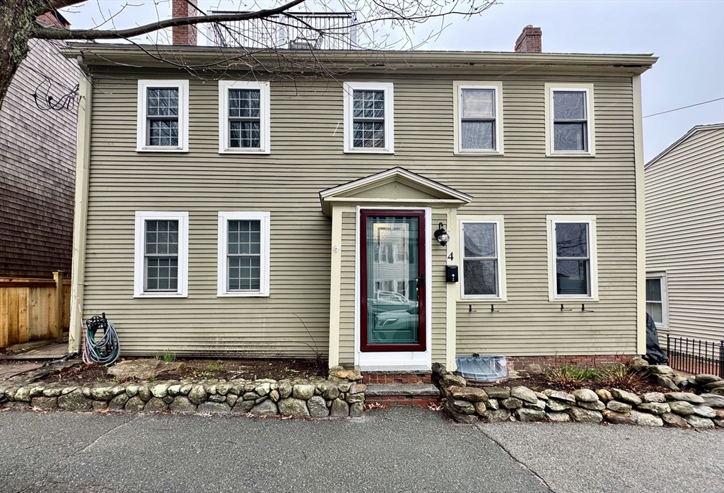 4 Kent, Newburyport, Massachusetts, 2 Bedrooms Bedrooms, 4 Rooms Rooms,1.5 BathroomsBathrooms,Residential Lease,For Rent,Kent,73496692