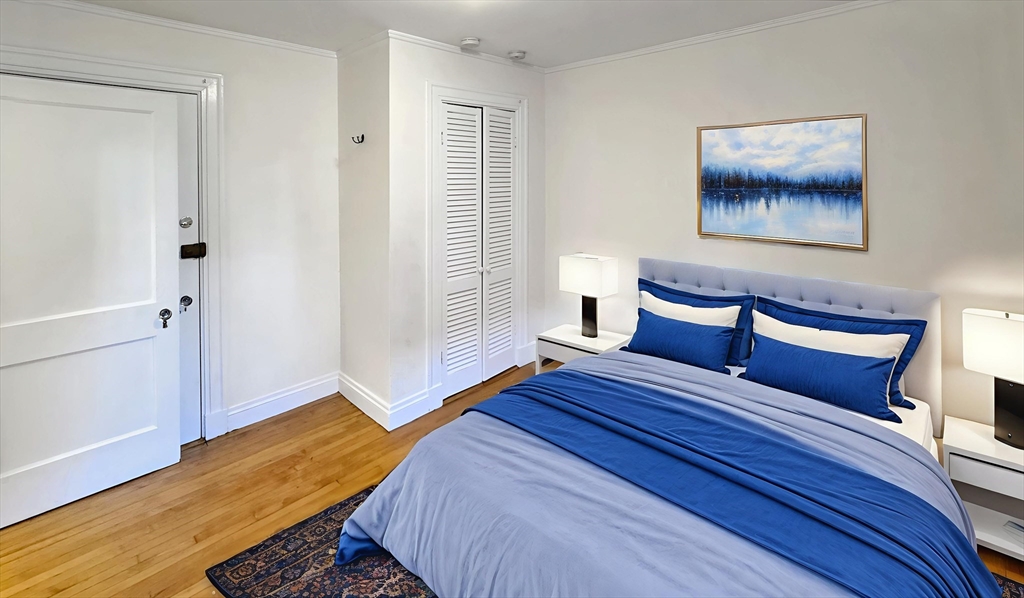 12 Aberdeen, Boston, Massachusetts, 2 Bedrooms Bedrooms, 4 Rooms Rooms,1 BathroomBathrooms,Residential Lease,For Rent,Aberdeen,73496578