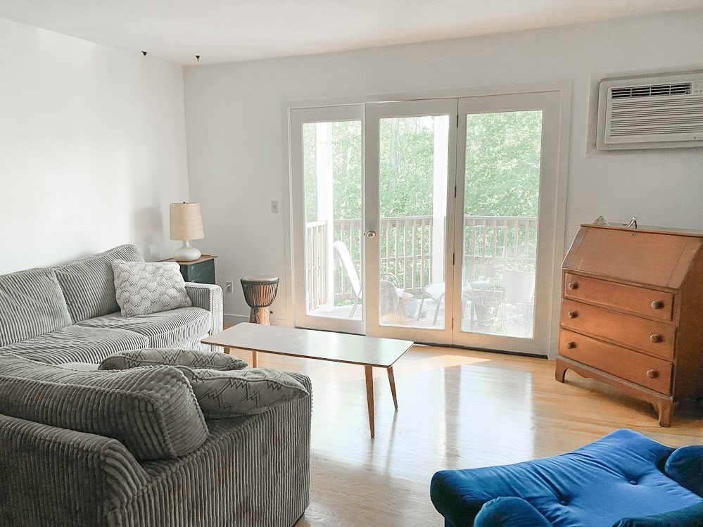 23 Randolph Pl, Northampton, Massachusetts, 3 Bedrooms Bedrooms, 8 Rooms Rooms,2 BathroomsBathrooms,Residential,For Sale,Randolph Pl,73496579