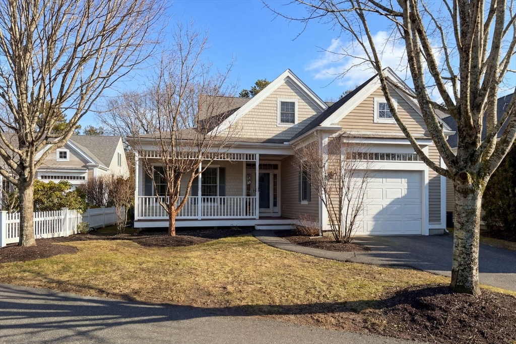5 Blue Meadow Ct, Bourne, Massachusetts, 2 Bedrooms Bedrooms, 6 Rooms Rooms,2.5 BathroomsBathrooms,Residential,For Sale,Blue Meadow Ct,73496640