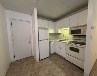 43-51 Albion St, Melrose, Massachusetts, 1 Bedroom Bedrooms, 4 Rooms Rooms,1 BathroomBathrooms,Residential Lease,For Rent,Albion St,73496647