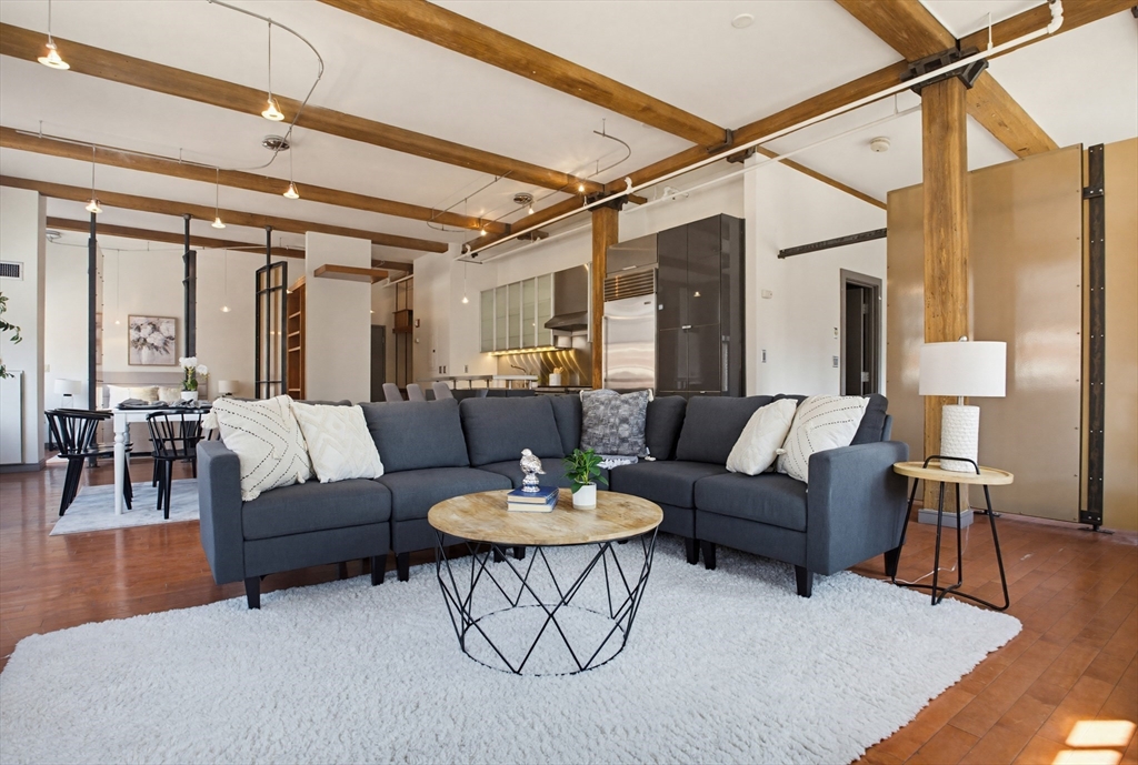 26 Stillman St, Boston, Massachusetts, 2 Bedrooms Bedrooms, 3 Rooms Rooms,2 BathroomsBathrooms,Residential,For Sale,Stillman St,73496671