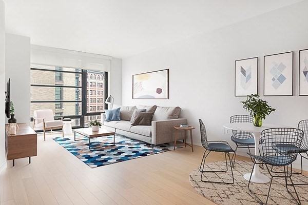 580 Washington St, Boston, Massachusetts, 1 Bedroom Bedrooms, 3 Rooms Rooms,1 BathroomBathrooms,Residential Lease,For Rent,Washington St,73496674