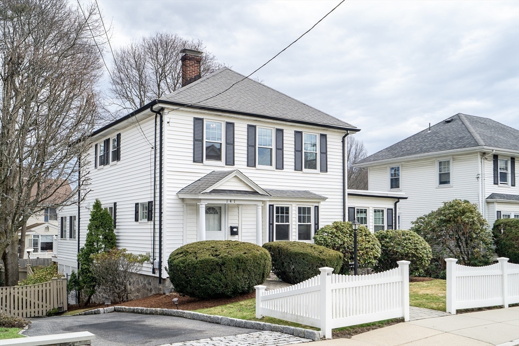 141 Church Street, Boston, Massachusetts, 3 Bedrooms Bedrooms, 8 Rooms Rooms,1.5 BathroomsBathrooms,Residential,For Sale,Church Street,73496737