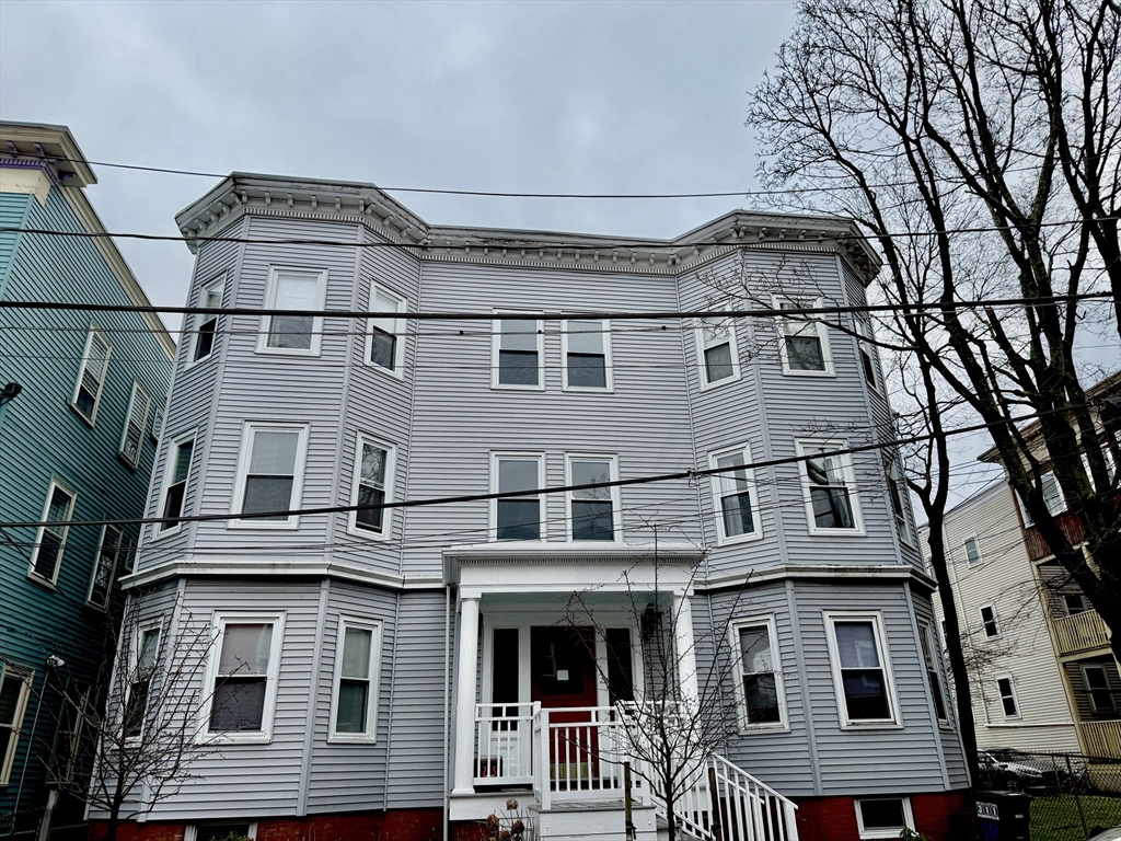 42 Calvin Street, Somerville, Massachusetts, 12 Bedrooms Bedrooms, 30 Rooms Rooms,6 BathroomsBathrooms,Residential Income,For Sale,Calvin Street,73496731