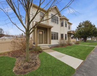 70 Hatfield St, Northampton, Massachusetts, 3 Bedrooms Bedrooms, 5 Rooms Rooms,2.5 BathroomsBathrooms,Residential,For Sale,Hatfield St,73496762