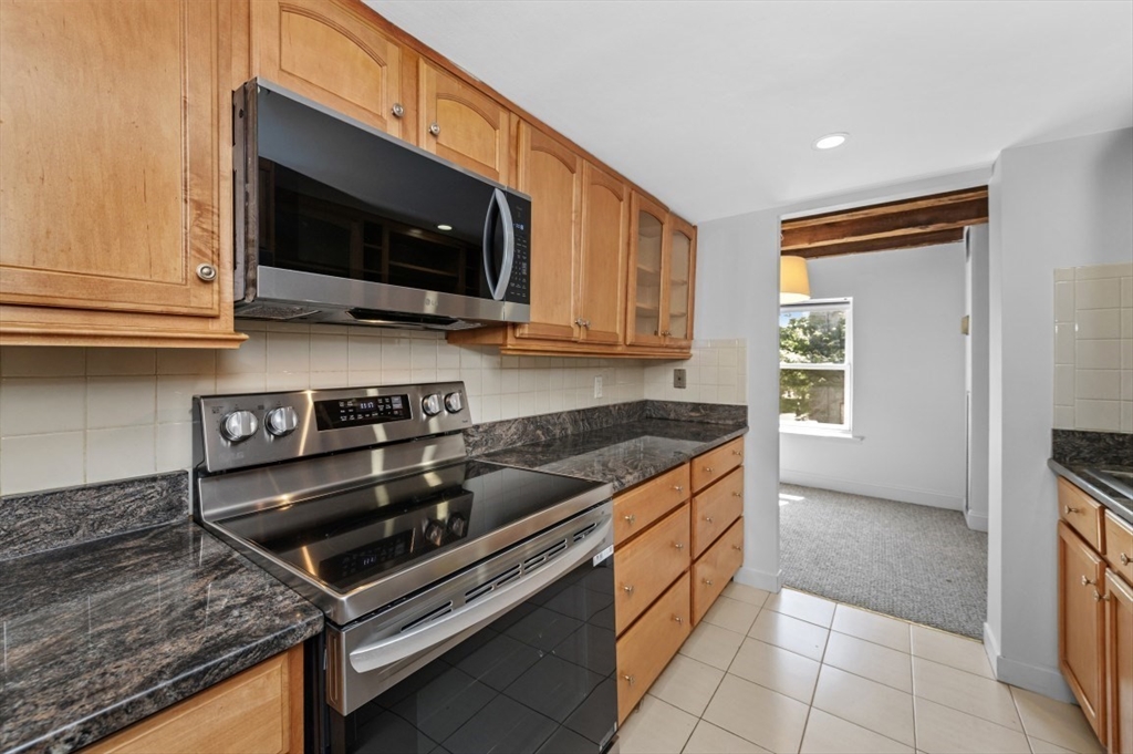 120 Commercial St, Boston, Massachusetts, 2 Bedrooms Bedrooms, 4 Rooms Rooms,1 BathroomBathrooms,Residential Lease,For Rent,Commercial St,73496803