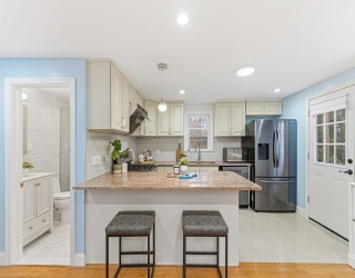 63 Dickerman Lane, Braintree, Massachusetts, 4 Bedrooms Bedrooms, 8 Rooms Rooms,3 BathroomsBathrooms,Residential Lease,For Rent,Dickerman Lane,73496808