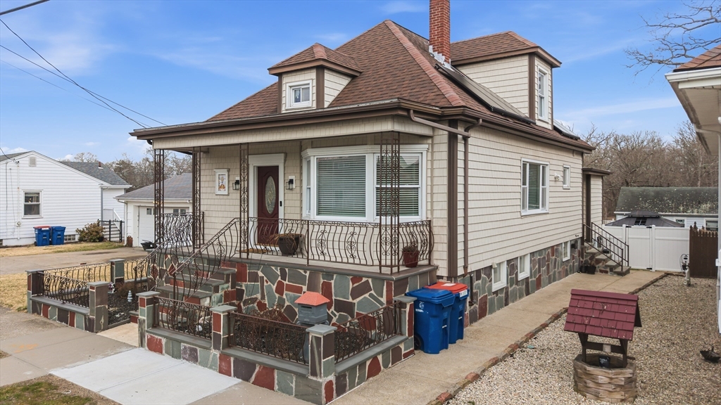 72 Rochambeau, New Bedford, Massachusetts, 4 Bedrooms Bedrooms, 8 Rooms Rooms,2 BathroomsBathrooms,Residential,For Sale,Rochambeau,73496810