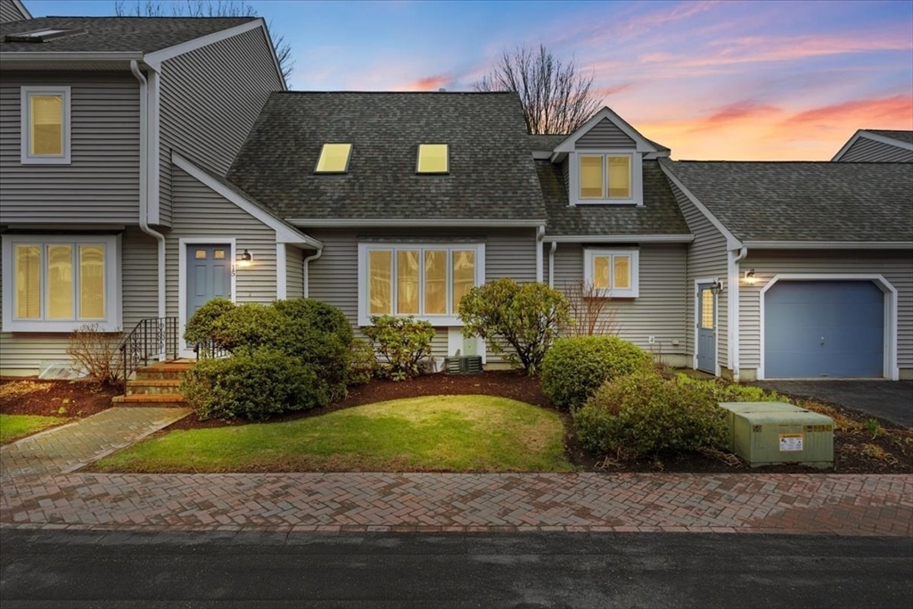 15 Indian Cove Way, Easton, Massachusetts, 2 Bedrooms Bedrooms, 5 Rooms Rooms,2 BathroomsBathrooms,Residential,For Sale,Indian Cove Way,73496528