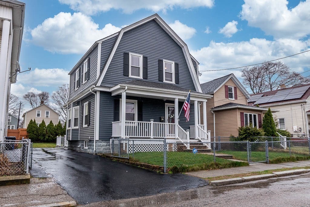 125 Vine St, East Providence, Rhode Island, 3 Bedrooms Bedrooms, 8 Rooms Rooms,1 BathroomBathrooms,Residential,For Sale,Vine St,73496871