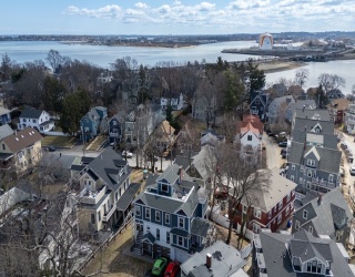 55 Alpine Way, Boston, Massachusetts, 3 Bedrooms Bedrooms, 8 Rooms Rooms,2 BathroomsBathrooms,Residential,For Sale,Alpine Way,73496886