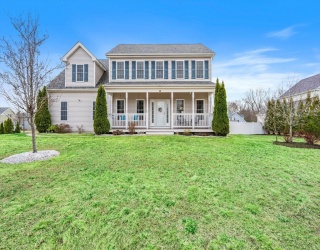 2 Northern Lights Way, Bellingham, Massachusetts, 4 Bedrooms Bedrooms, 9 Rooms Rooms,2.5 BathroomsBathrooms,Residential,For Sale,Northern Lights Way,73496854