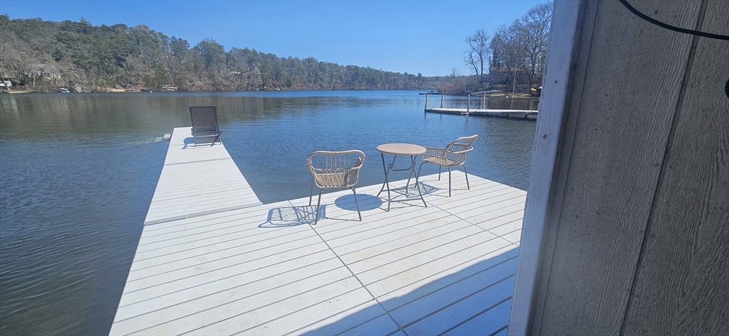 21 Hillside Rd, Plymouth, Massachusetts, 2 Bedrooms Bedrooms, 4 Rooms Rooms,1 BathroomBathrooms,Residential,For Sale,Hillside Rd,73496917