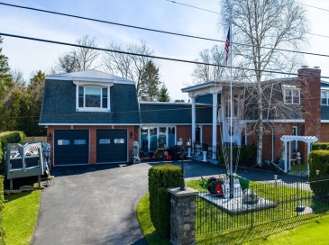 6 Middlefield Pl, Acushnet, Massachusetts, 3 Bedrooms Bedrooms, 12 Rooms Rooms,2.5 BathroomsBathrooms,Residential,For Sale,Middlefield Pl,73496949