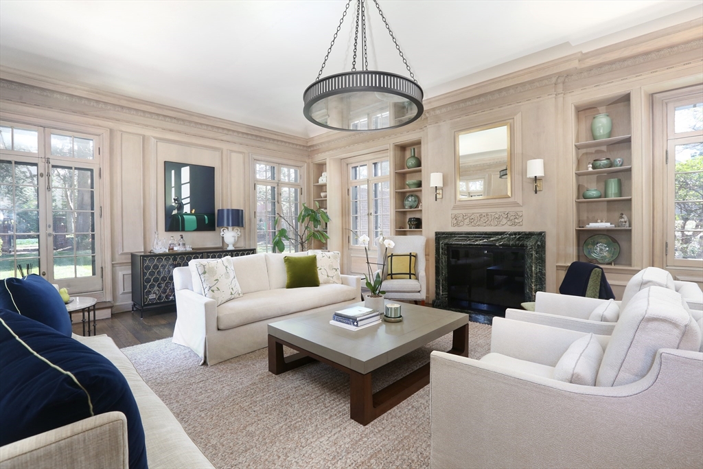 39 Worthington Rd, Brookline, Massachusetts, 7 Bedrooms Bedrooms, 16 Rooms Rooms,5.5 BathroomsBathrooms,Residential,For Sale,Worthington Rd,73496969