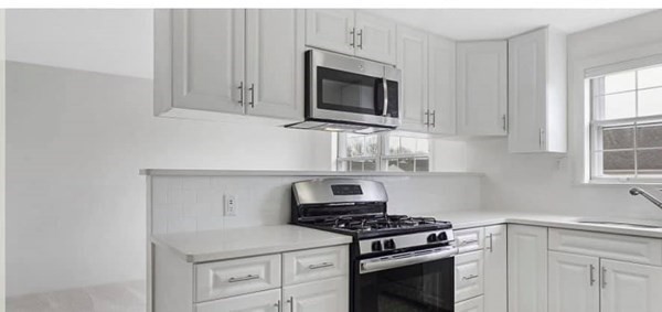 200 Bedford, Woburn, Massachusetts, 1 Bedroom Bedrooms, 4 Rooms Rooms,1 BathroomBathrooms,Residential Lease,For Rent,Bedford,73497090