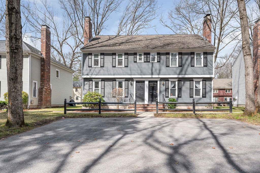 711 Wellman Ave, Chelmsford, Massachusetts, 2 Bedrooms Bedrooms, 5 Rooms Rooms,1.5 BathroomsBathrooms,Residential,For Sale,Wellman Ave,73496977