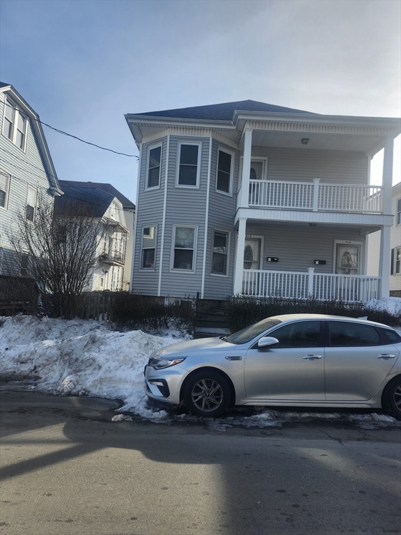 414-416 Sawyer Street, New Bedford, Massachusetts, 6 Bedrooms Bedrooms, 10 Rooms Rooms,2 BathroomsBathrooms,Residential Income,For Sale,Sawyer Street,73497069
