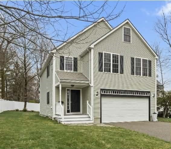 80 Locust St, Brockton, Massachusetts, 4 Bedrooms Bedrooms, 7 Rooms Rooms,2.5 BathroomsBathrooms,Residential,For Sale,Locust St,73497023