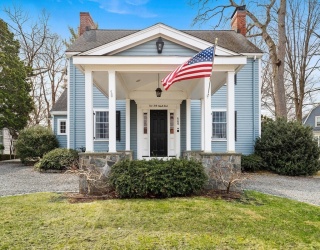 440 Wolcott St, Newton, Massachusetts, 3 Bedrooms Bedrooms, 7 Rooms Rooms,2.5 BathroomsBathrooms,Residential,For Sale,Wolcott St,73497051