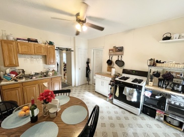 20 Howell Street, Boston, Massachusetts, 2 Bedrooms Bedrooms, 4 Rooms Rooms,1 BathroomBathrooms,Residential Lease,For Rent,Howell Street,72194464 20 Howell Street, Boston, Massachusetts, 2 Bedrooms Bedrooms, 4 Rooms Rooms,1 BathroomBathrooms,Residential Lease,For Rent,Howell Street,72194464