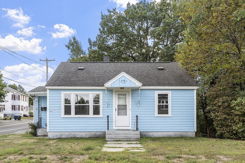 257 Spruce St, Leominster, Massachusetts, 4 Bedrooms Bedrooms, 6 Rooms Rooms,1.5 BathroomsBathrooms,Residential,For Sale,Spruce St,73479653