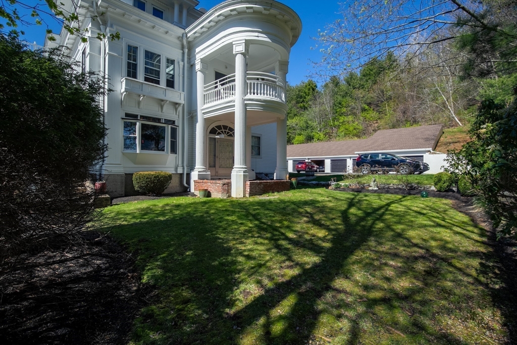 1401 Great Pond Rd, North Andover, Massachusetts, 2 Bedrooms Bedrooms, 5 Rooms Rooms,2 BathroomsBathrooms,Residential Lease,For Rent,Great Pond Rd,73482879