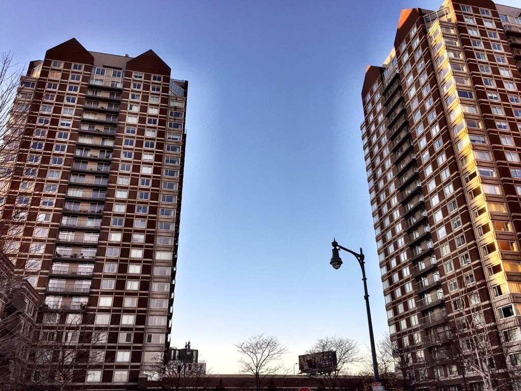 8-12 Museum Way, Cambridge, Massachusetts, 2 Bedrooms Bedrooms, 4 Rooms Rooms,2 BathroomsBathrooms,Residential Lease,For Rent,Museum Way,73497201