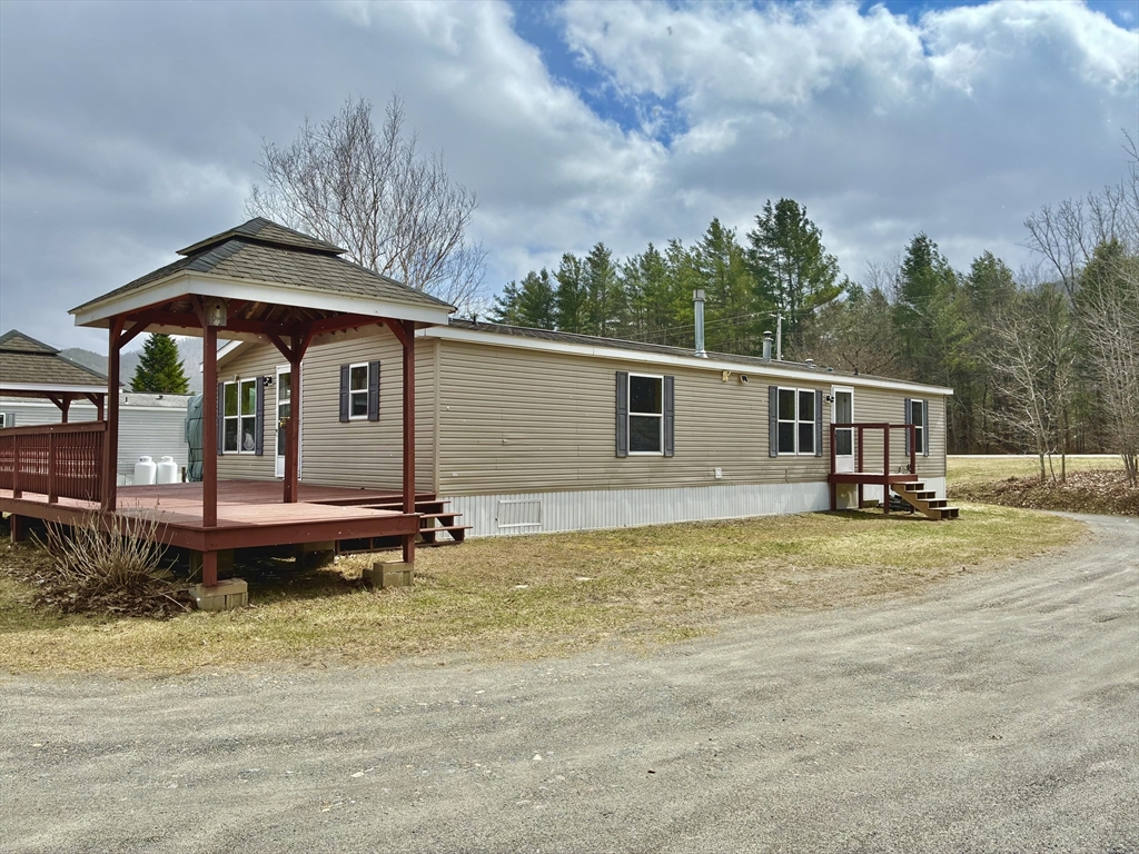 559 Tea St, Charlemont, Massachusetts, 4 Bedrooms Bedrooms, 7 Rooms Rooms,2 BathroomsBathrooms,Residential,For Sale,Tea St,73497191