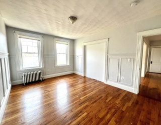 76 Babcock Street, Brookline, Massachusetts, 5 Bedrooms Bedrooms, 9 Rooms Rooms,1.5 BathroomsBathrooms,Residential Lease,For Rent,Babcock Street,73497239
