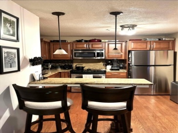 881 Broadway, Everett, Massachusetts, 1 Bedroom Bedrooms, 3 Rooms Rooms,1 BathroomBathrooms,Residential Lease,For Rent,Broadway,73497246
