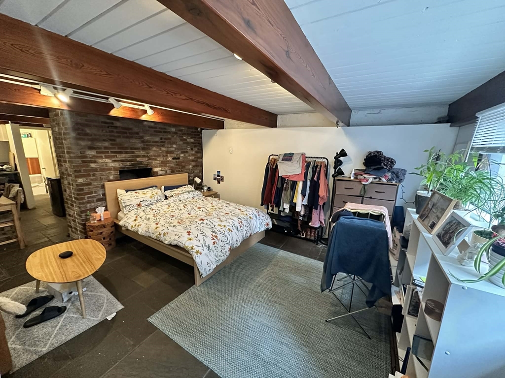 77 Joy, Boston, Massachusetts, 1 Room Rooms,1 BathroomBathrooms,Residential Lease,For Rent,Joy,73497258