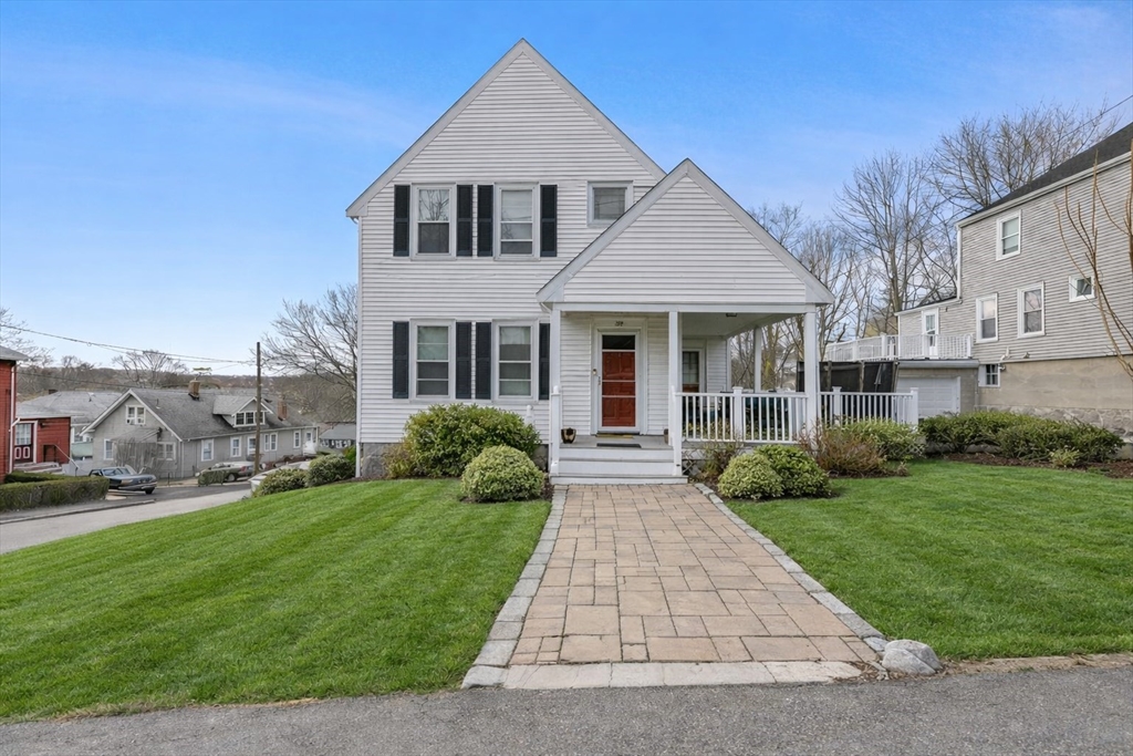 189 Kendrick Ave, Quincy, Massachusetts, 3 Bedrooms Bedrooms, 6 Rooms Rooms,2 BathroomsBathrooms,Residential Lease,For Rent,Kendrick Ave,73497268