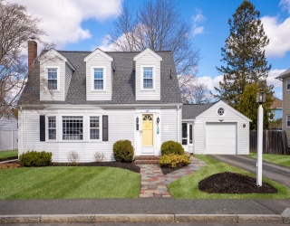 8 Florence Street, Milford, Massachusetts, 3 Bedrooms Bedrooms, 7 Rooms Rooms,1.5 BathroomsBathrooms,Residential,For Sale,Florence Street,73497261