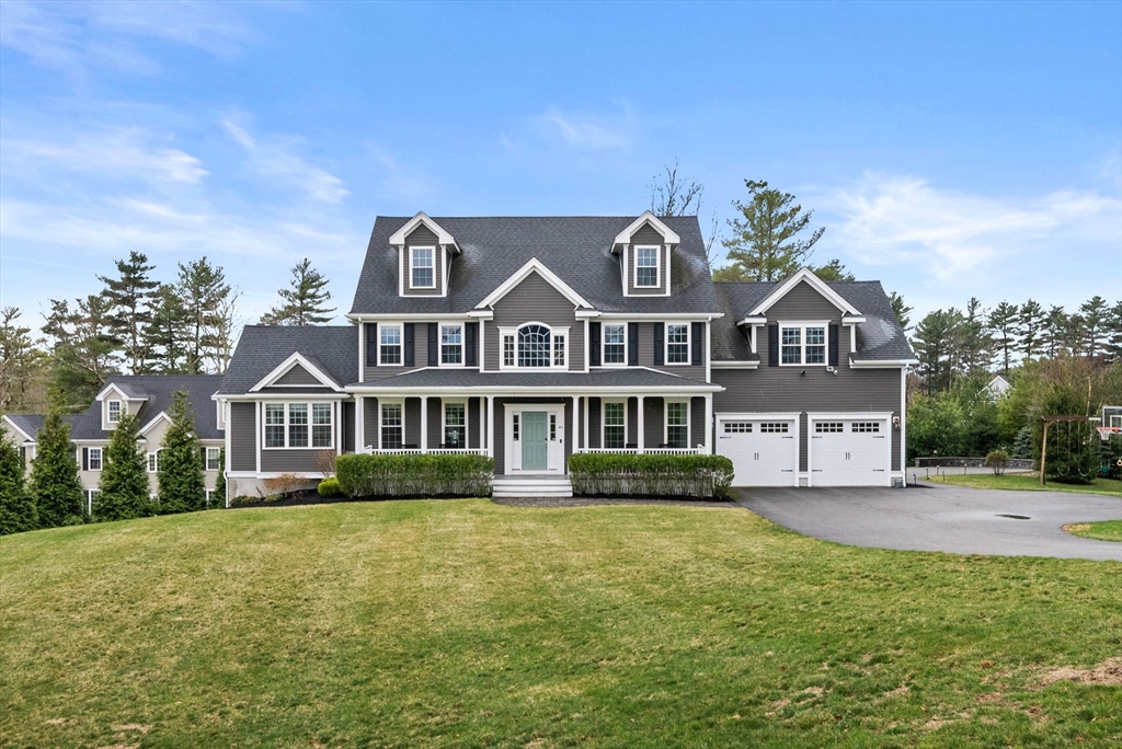 45 Saddleback Ln, Canton, Massachusetts, 5 Bedrooms Bedrooms, 11 Rooms Rooms,4.5 BathroomsBathrooms,Residential,For Sale,Saddleback Ln,73497224