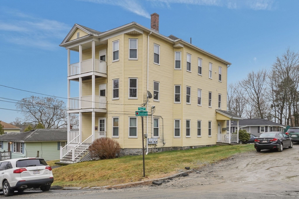 41 Tatman St, Worcester, Massachusetts, 6 Bedrooms Bedrooms, 13 Rooms Rooms,3 BathroomsBathrooms,Residential Income,For Sale,Tatman St,73497313