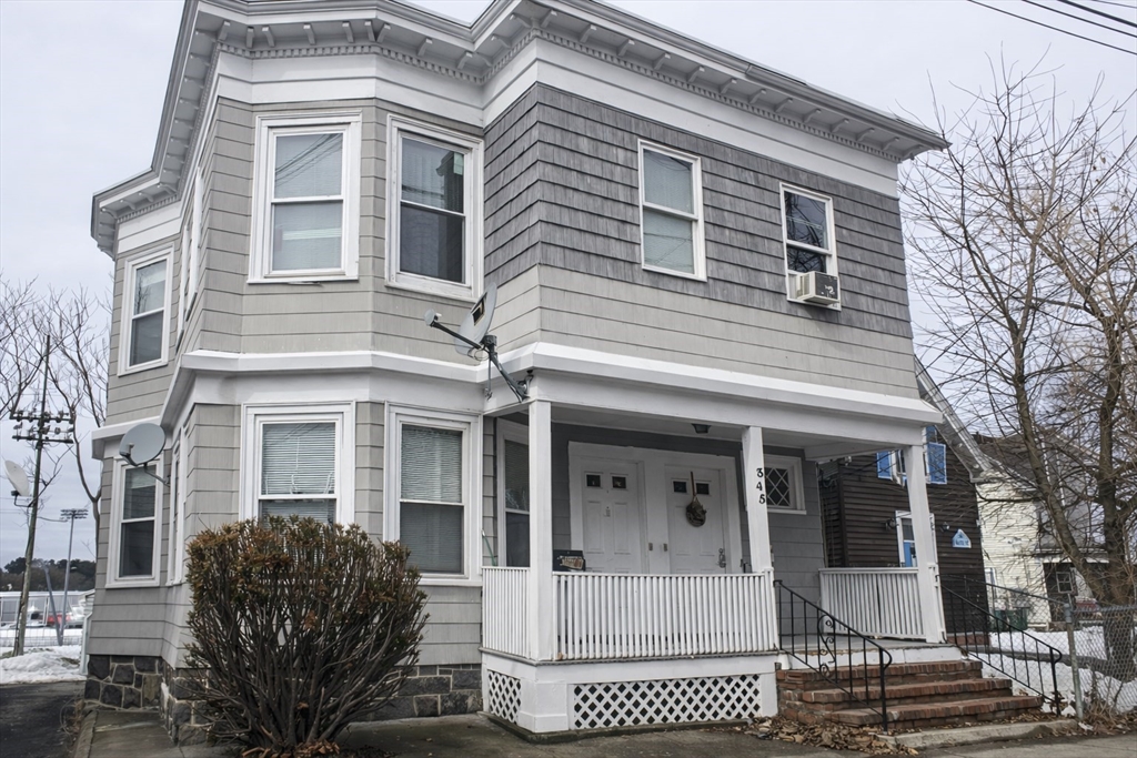 345 Western Ave, Lynn, Massachusetts, 5 Bedrooms Bedrooms, 10 Rooms Rooms,2 BathroomsBathrooms,Residential Income,For Sale,Western Ave,73486256