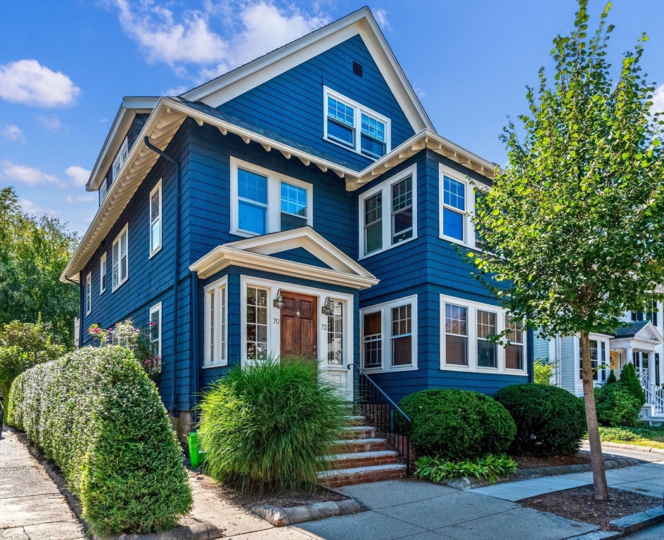 70-72 Halifax, Boston, Massachusetts, 2 Bedrooms Bedrooms, 6 Rooms Rooms,1 BathroomBathrooms,Residential,For Sale,Halifax,73497390