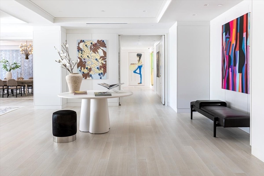 6 Newbury Street, Boston, Massachusetts, 5 Bedrooms Bedrooms, 10 Rooms Rooms,6 BathroomsBathrooms,Residential,For Sale,Newbury Street,73497397