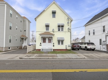 400 Benefit St, Pawtucket, Rhode Island, 8 Bedrooms Bedrooms, 12 Rooms Rooms,4 BathroomsBathrooms,Residential Income,For Sale,Benefit St,73497193
