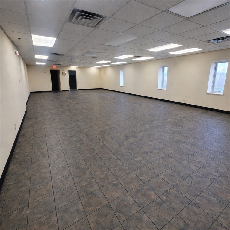 47 Slade, Fall River, Massachusetts, ,Commercial Lease,For Rent,Slade,73497420