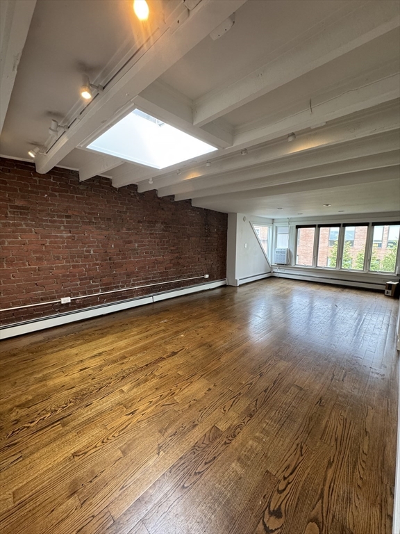 12 Aberdeen St, Boston, Massachusetts, 2 Bedrooms Bedrooms, 4 Rooms Rooms,1 BathroomBathrooms,Residential Lease,For Rent,Aberdeen St,73497513
